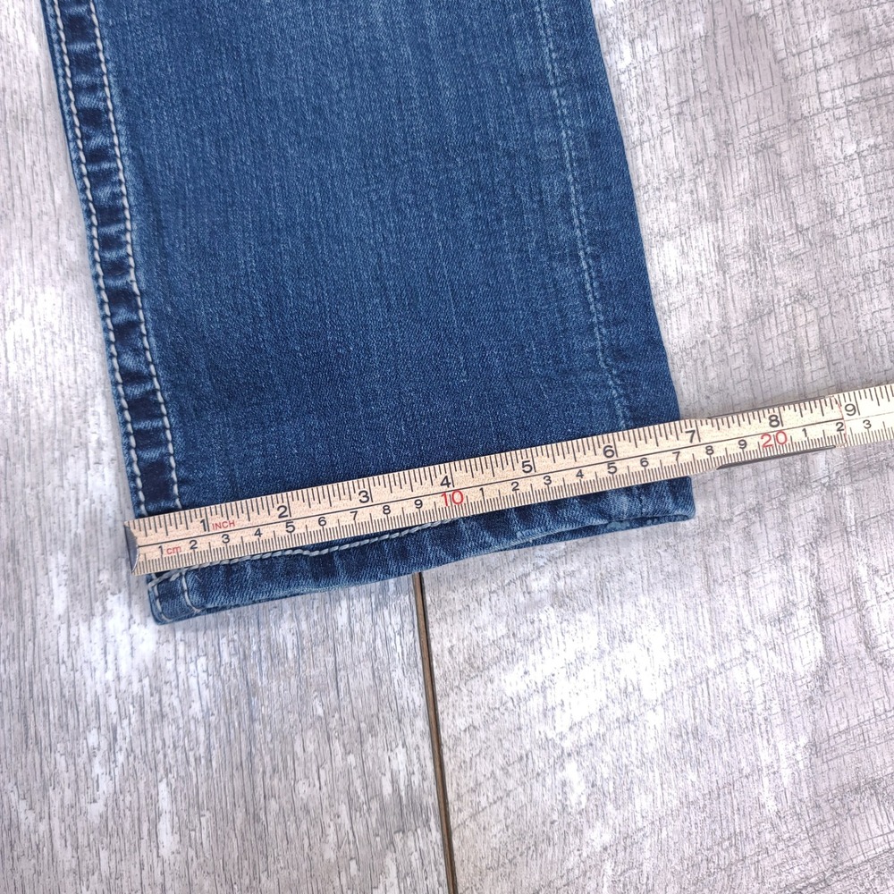 Miss Me Boyfriend Capri Jeans Womens Size 27 Blue Wash Embroidered Embellished - Picture 9 of 9